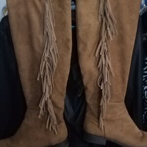 Women’s Fringe Suede Knee High Boots - Brown